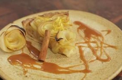 Torta de maçã com calda de caramelo: receita do Olivier Anquier