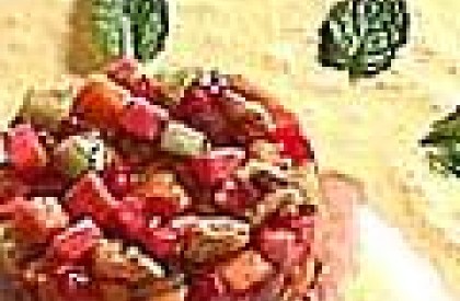 Tartare de Frutas ao Coulis de Maracujá e Iogurte
